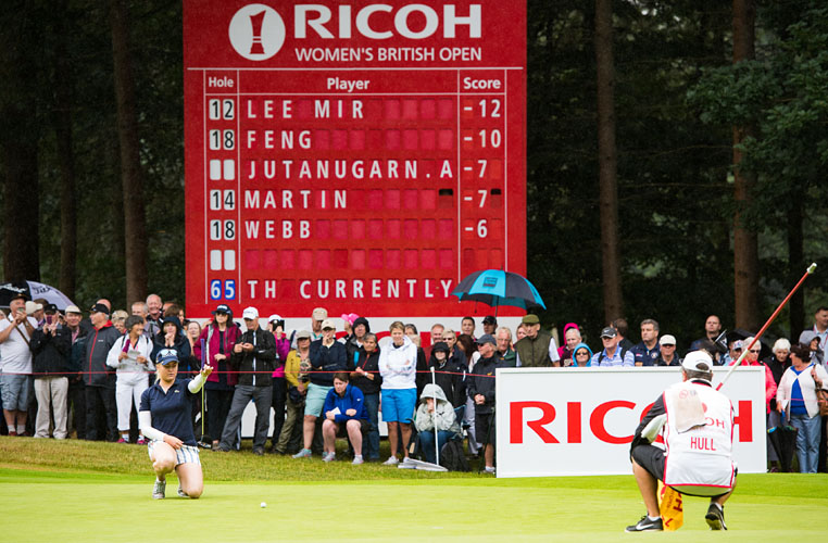 29/07/2016. Ladies European Tour 2016. Ricoh Women's British Open, Marquess course, Woburn GC, England. 28-31 August. Charley Hull of England on the 17th green during the second round. Credit: Tristan Jones