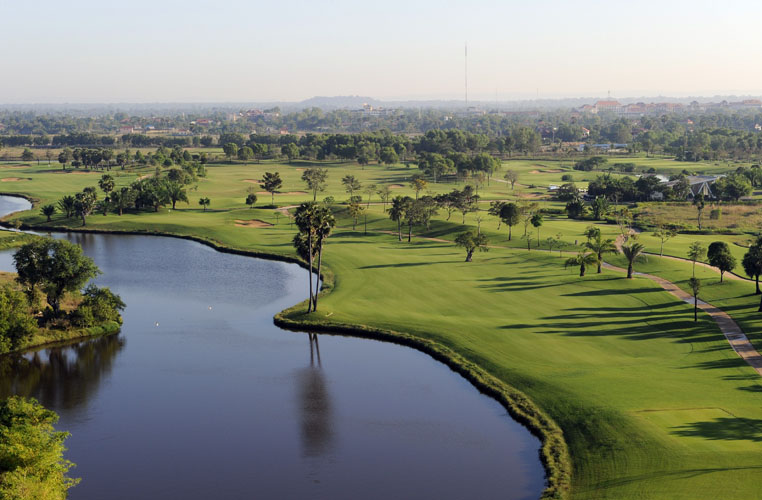 Hole 18, par 4. December 10, 2011. Angkor Golf Resort, Kasekam Village, Sra Nga, Siem Reap, Cambodia. Mandatory credit: Richard Castka/Sportpixgolf.com