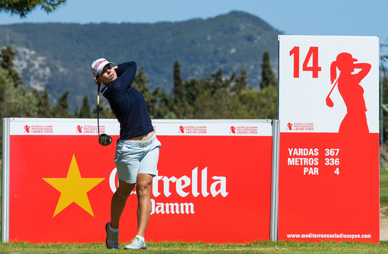 21/04/2017 Ladies European Tour 2017: Estrella Damm Mediterranean Ladies Open, Club De Golf Terramar, Sitges, Barcelona Spain. 20-23 April 2017. Karine Icher of France during the second round. Credit: Tristan Jones